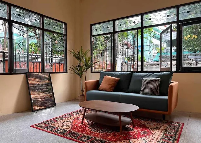Papaya House - Wat Arun Guest house 3*