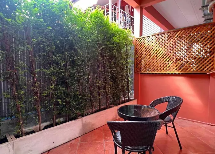 Papaya House - Wat Arun Guest house